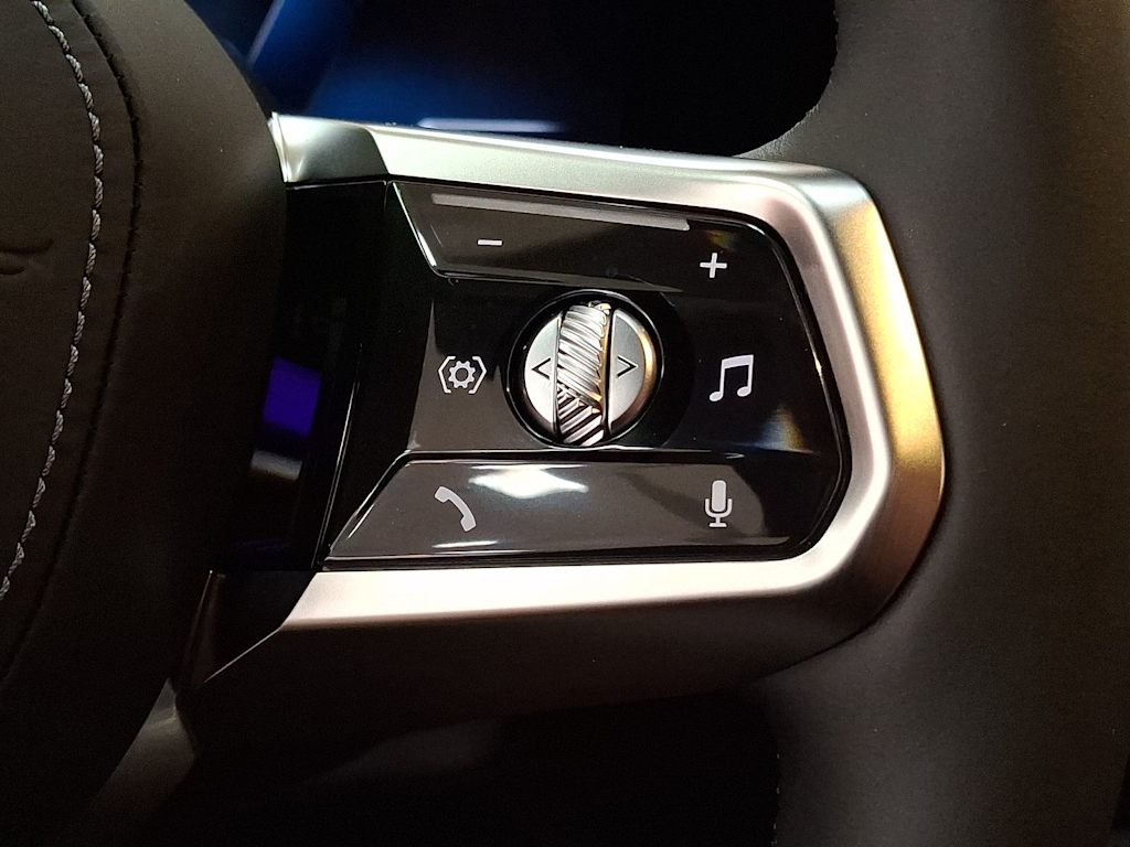 Thumbnail: 2025 BMW i7 - 19