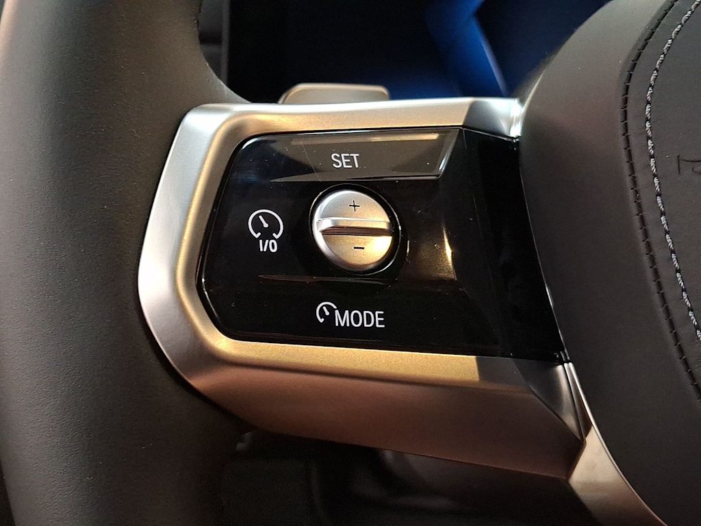 Thumbnail: 2025 BMW i7 - 18