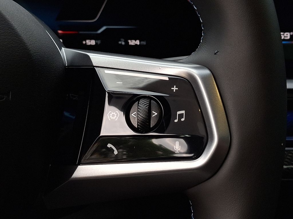 2024 BMW i5 M60 22