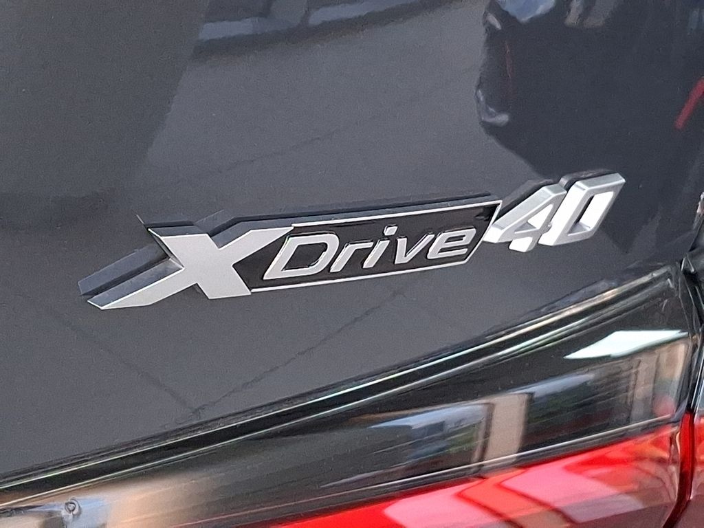 Thumbnail: 2025 BMW i4 - 5