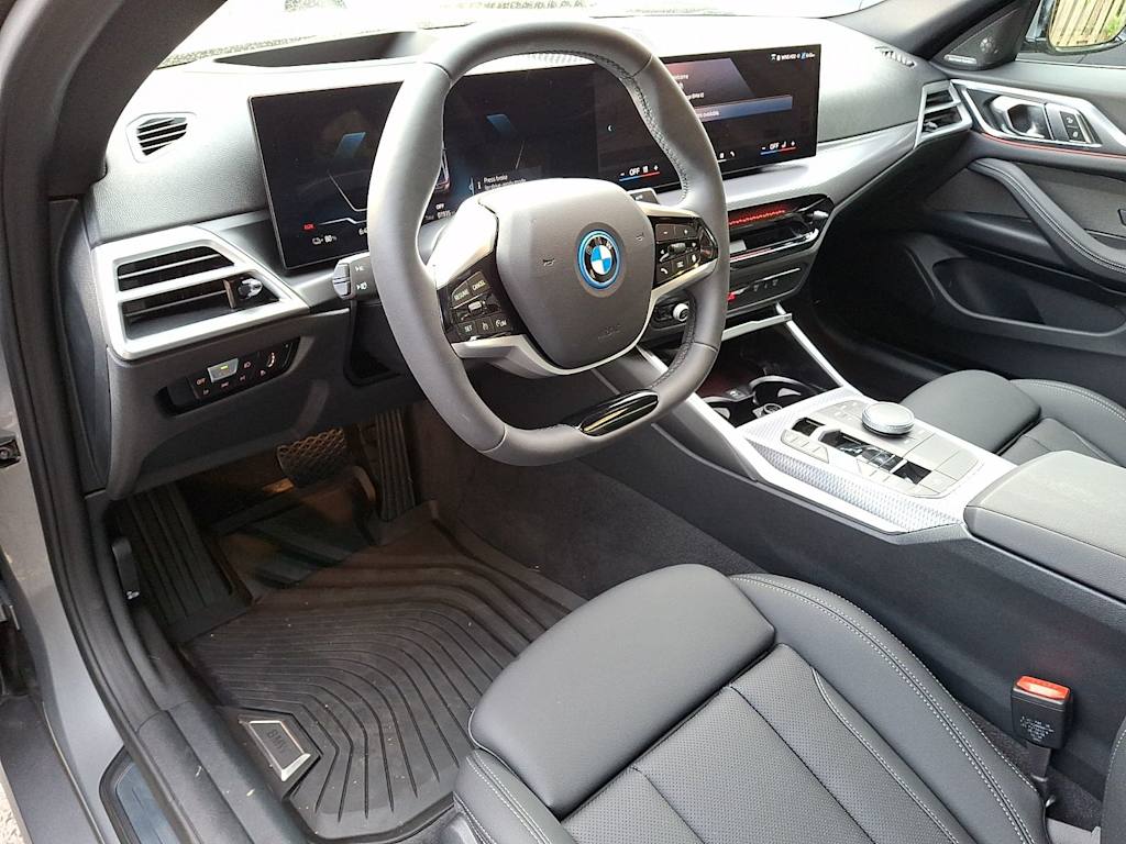 Thumbnail: 2025 BMW i4 - 2