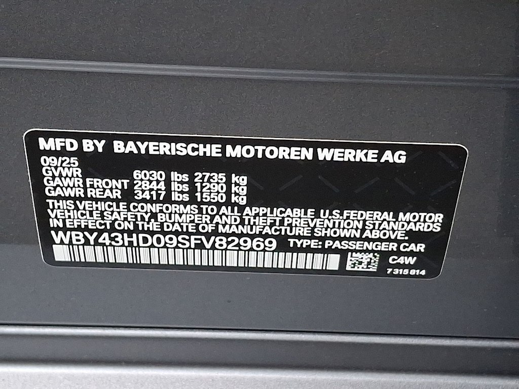 Thumbnail: 2025 BMW i4 - 13