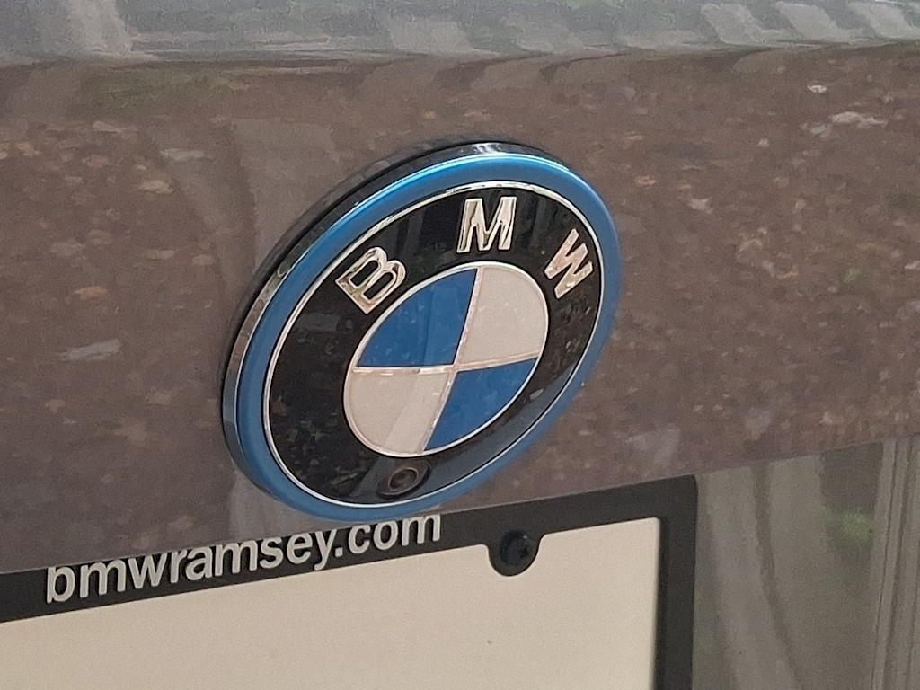 Thumbnail: 2025 BMW i4 - 30