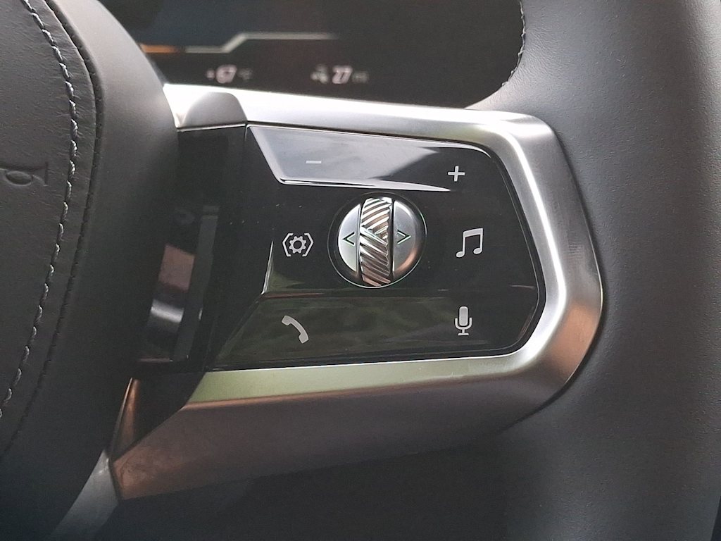 Thumbnail: 2025 BMW i7 - 20