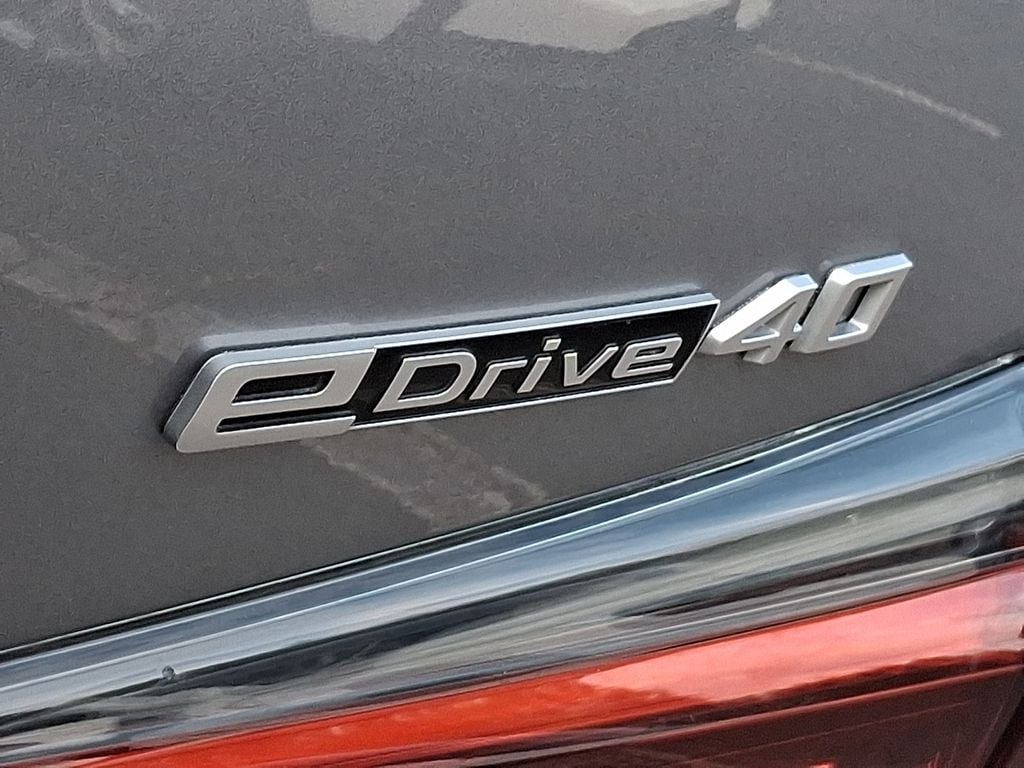 Thumbnail: 2023 BMW i4 - 5