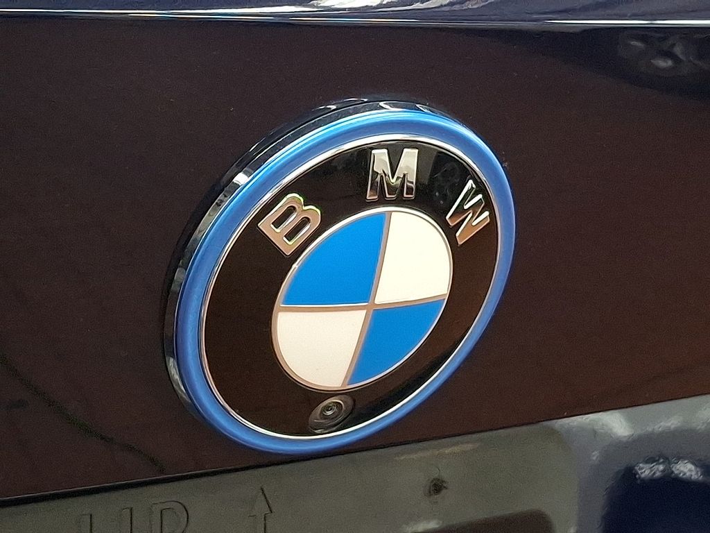 Thumbnail: 2023 BMW i4 - 31