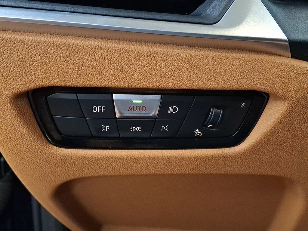 Thumbnail: 2023 BMW i4 - 26