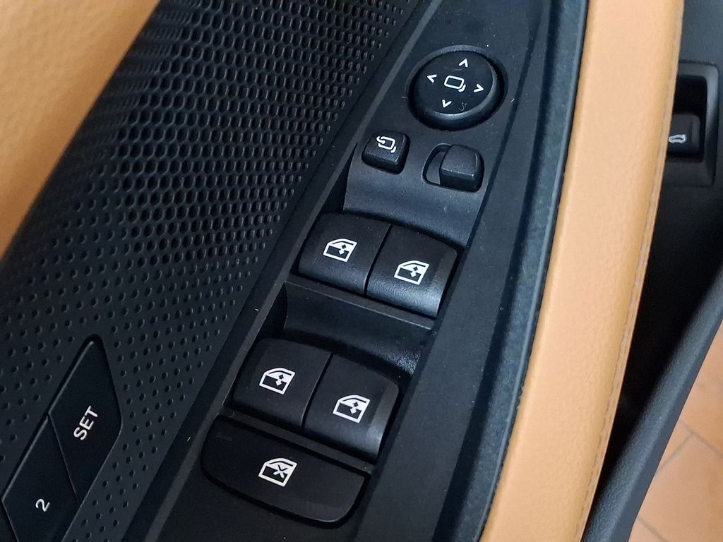 Thumbnail: 2023 BMW i4 - 28