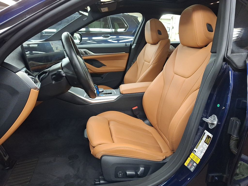 Thumbnail: 2023 BMW i4 - 6