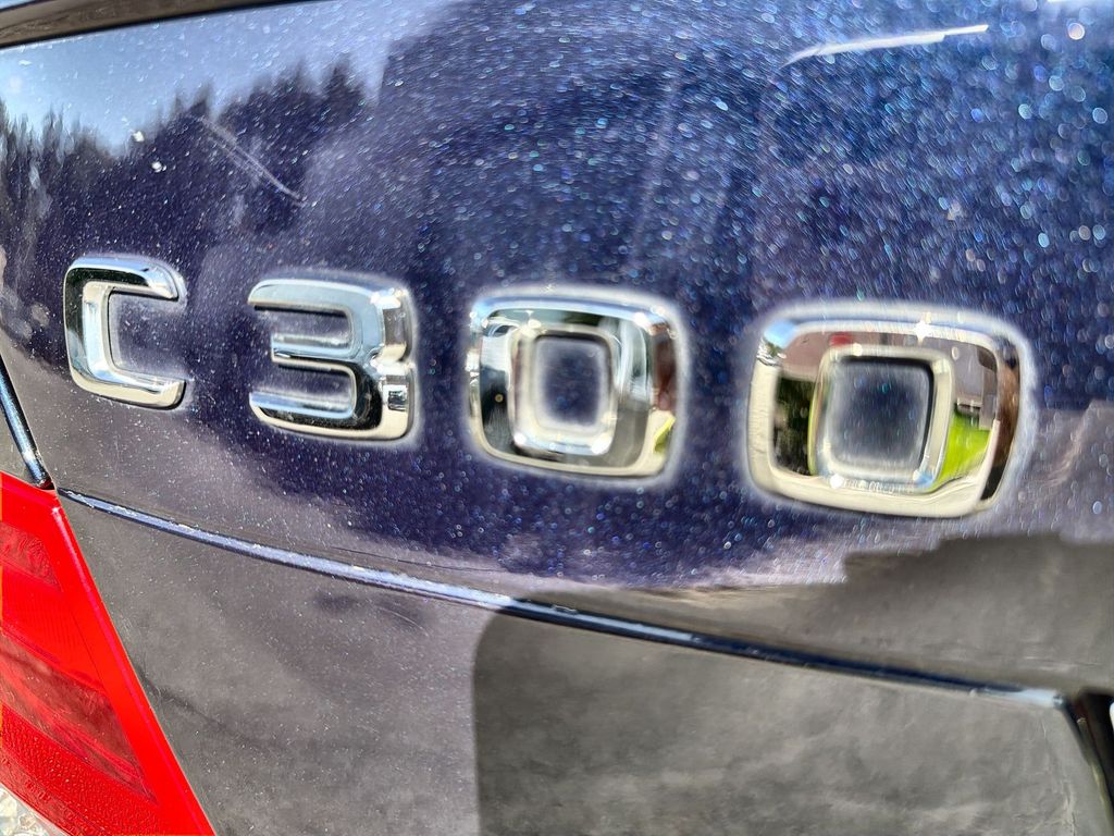 Thumbnail: 2013 Mercedes-Benz C-Class - 7