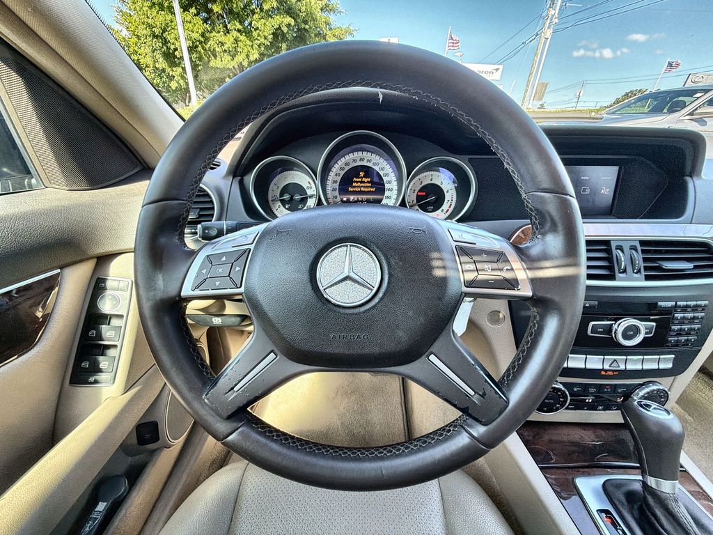 Thumbnail: 2013 Mercedes-Benz C-Class - 10