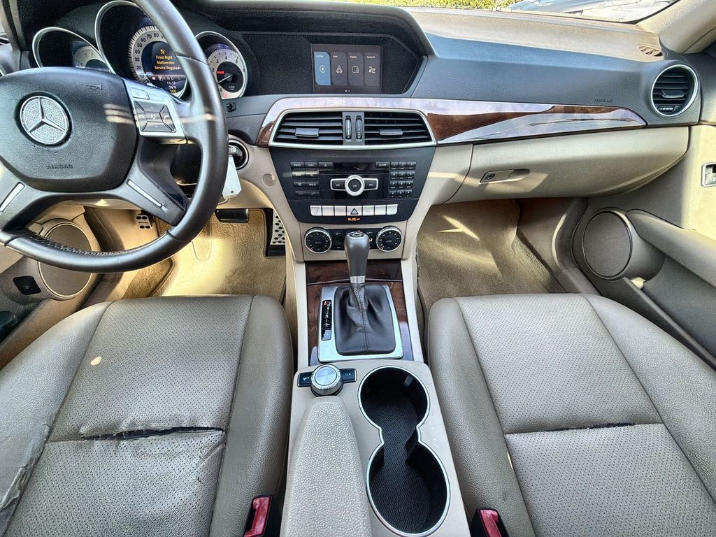 Thumbnail: 2013 Mercedes-Benz C-Class - 14