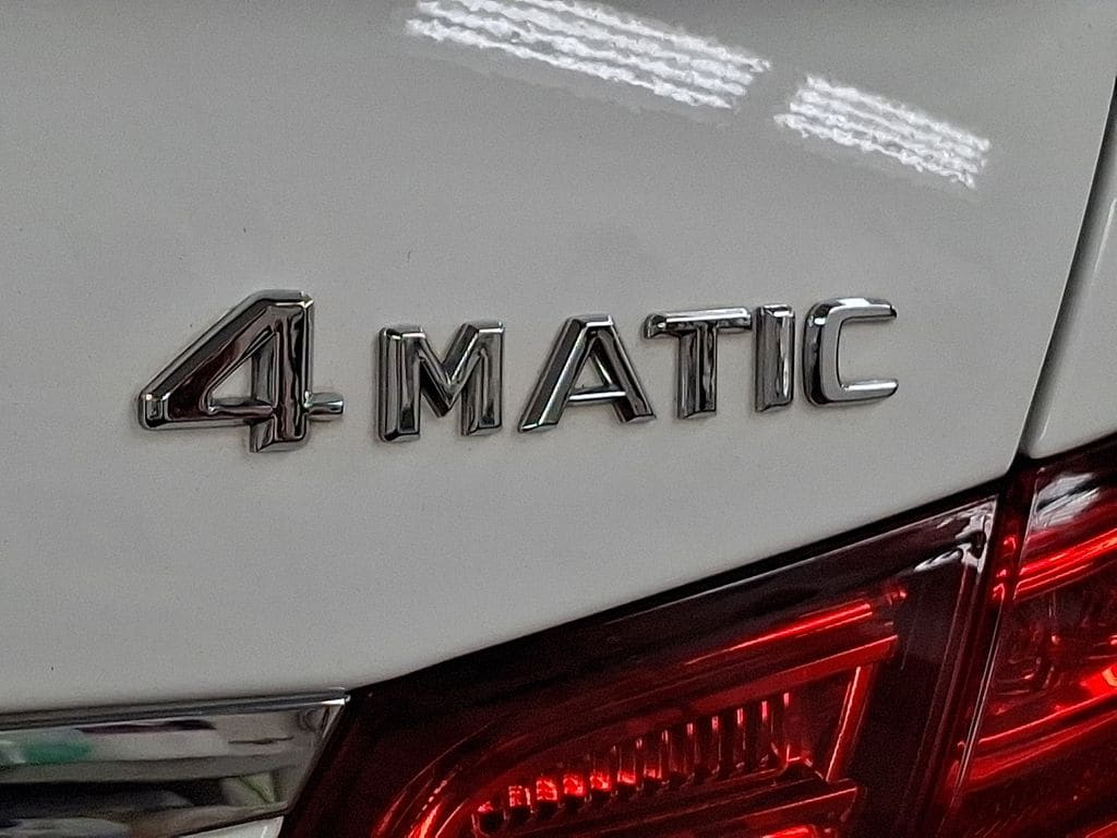 Thumbnail: 2014 Mercedes-Benz E-Class - 28