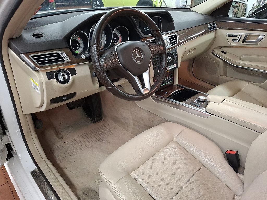 Thumbnail: 2014 Mercedes-Benz E-Class - 2
