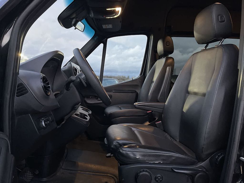 Thumbnail: 2019 Mercedes-Benz Sprinter - 12