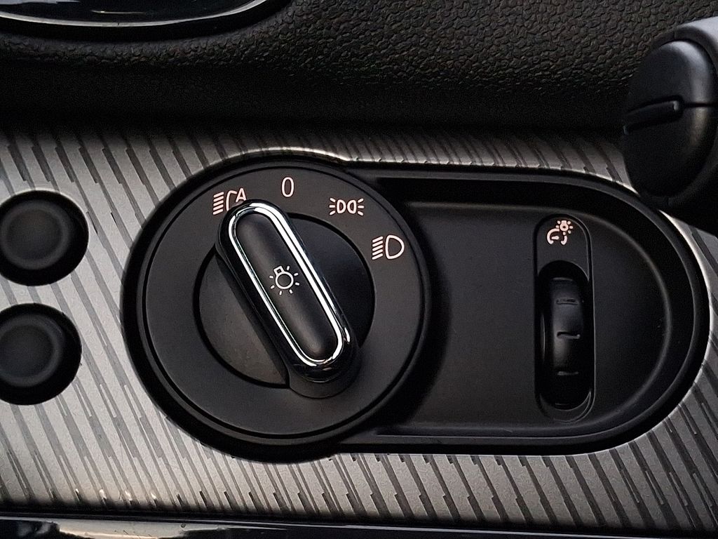 Thumbnail: 2023 MINI Cooper Countryman - 25