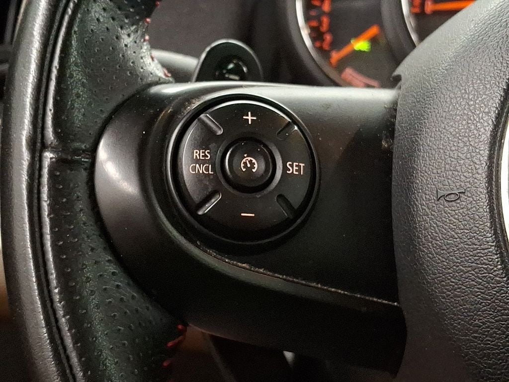 Thumbnail: 2019 MINI Cooper Countryman - 21