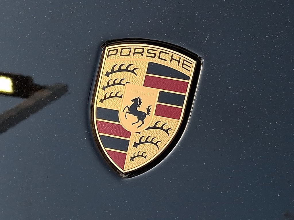 Thumbnail: 2023 Porsche Macan - 5
