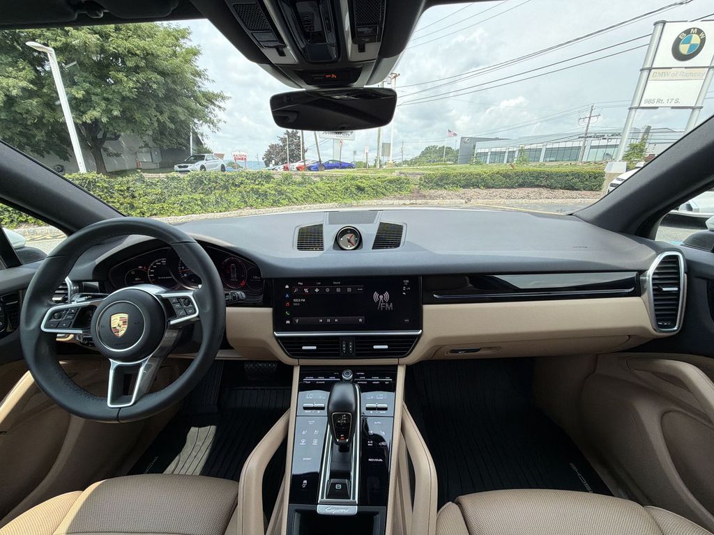 Thumbnail: 2023 Porsche Cayenne - 2