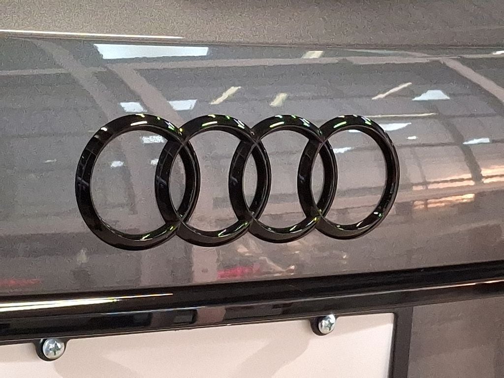 Thumbnail: 2025 Audi RS 6 - 34