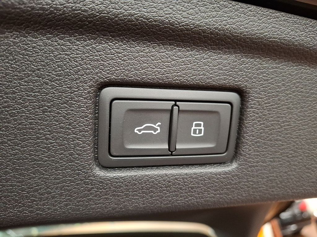 Thumbnail: 2024 Audi RS 5 - 28