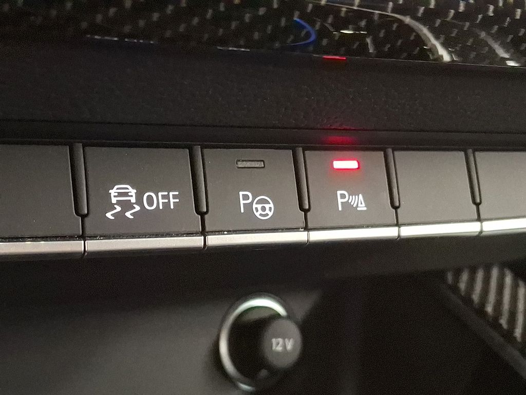 Thumbnail: 2024 Audi RS 5 - 24