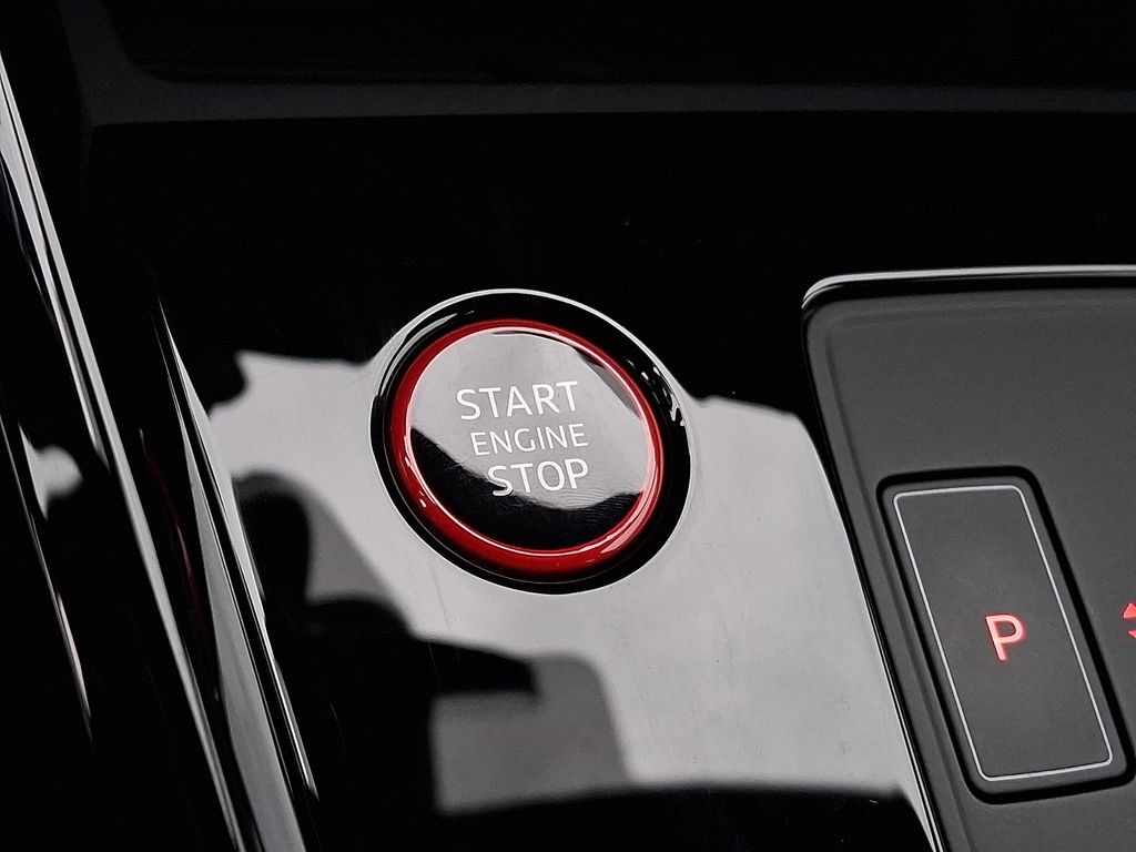 Thumbnail: 2024 Audi RS 3 - 24