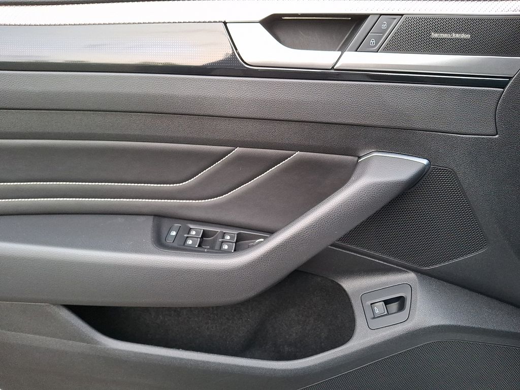 Thumbnail: 2023 Volkswagen Arteon - 16