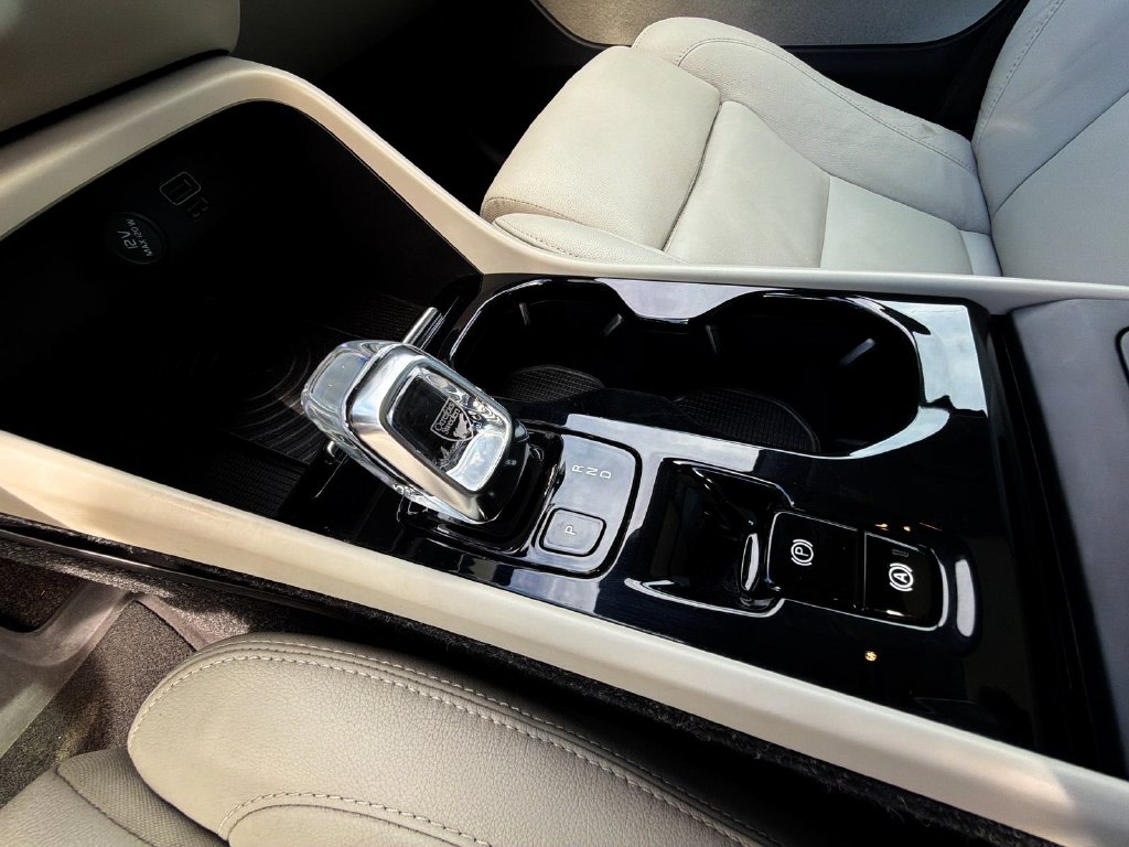 Thumbnail: 2019 Volvo XC40 - 15