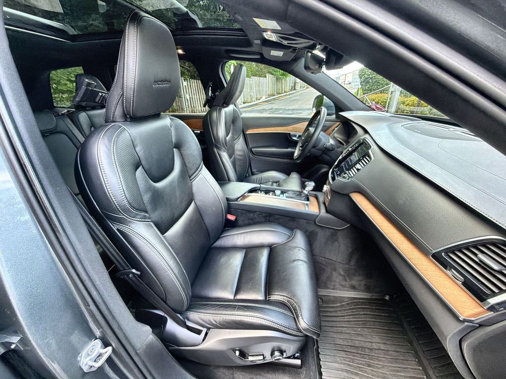 Thumbnail: 2019 Volvo XC90 - 11