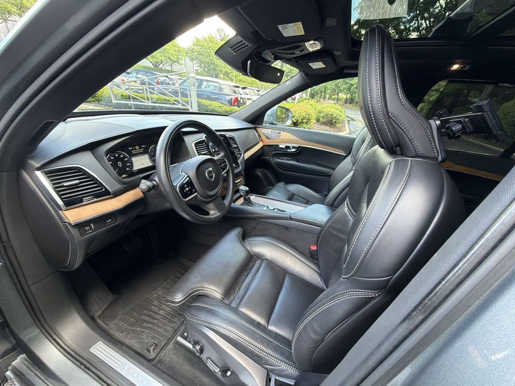 Thumbnail: 2019 Volvo XC90 - 2