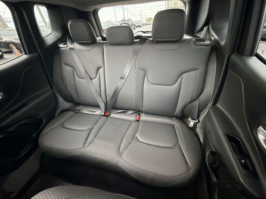 Thumbnail: 2023 Jeep Renegade - 28