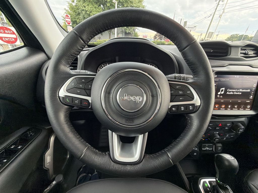 Thumbnail: 2023 Jeep Renegade - 9