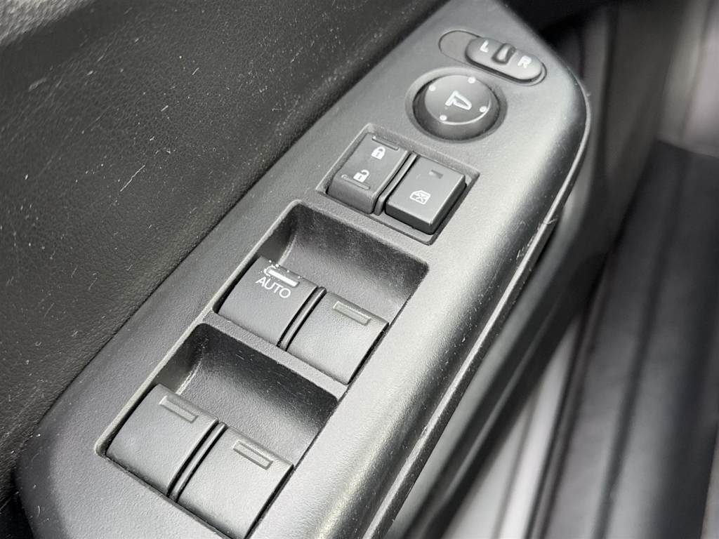 2015 Honda Civic LX 44