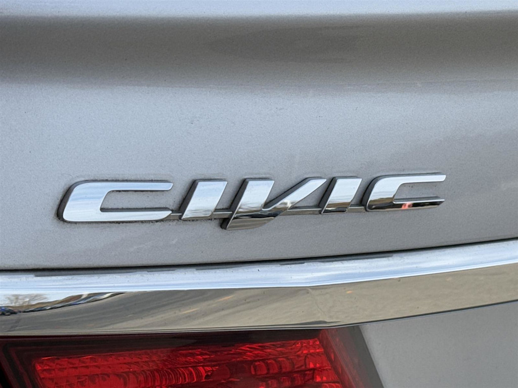 2015 Honda Civic LX 29