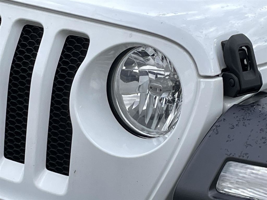 Thumbnail: 2022 Jeep Wrangler - 12