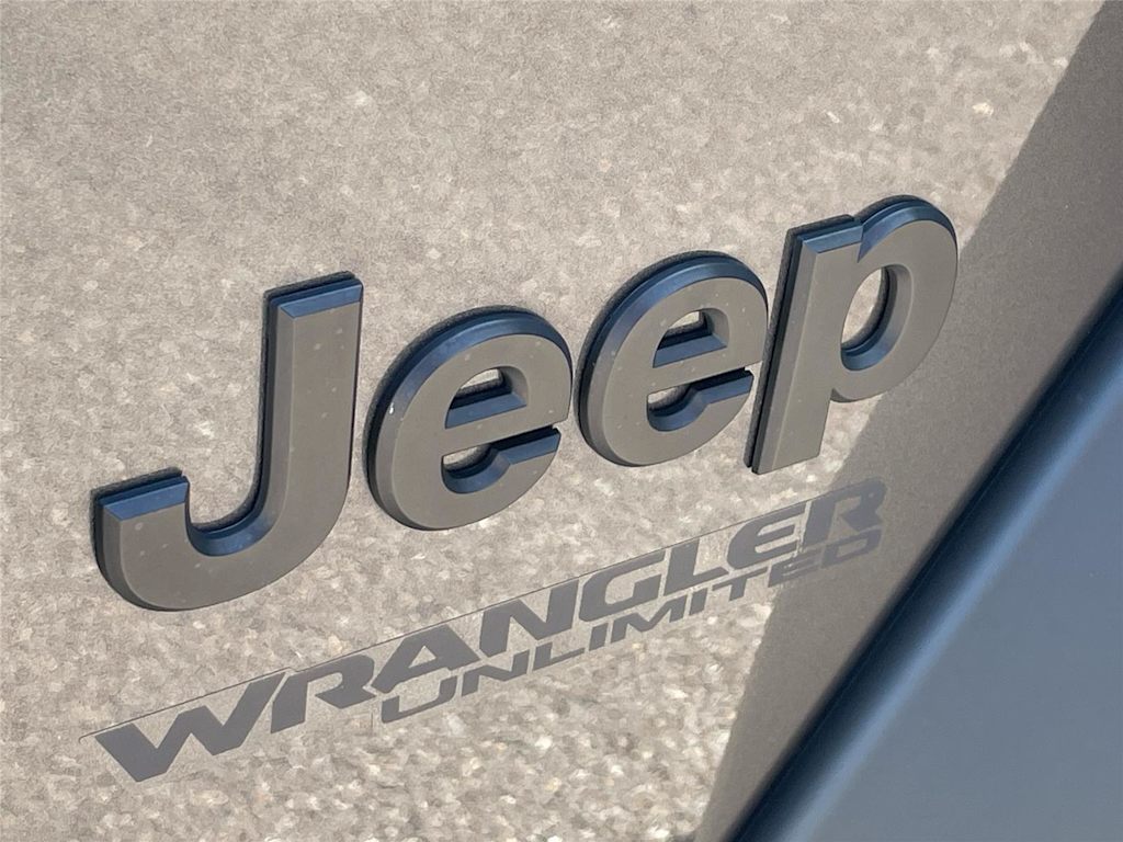 Thumbnail: 2020 Jeep Wrangler - 15