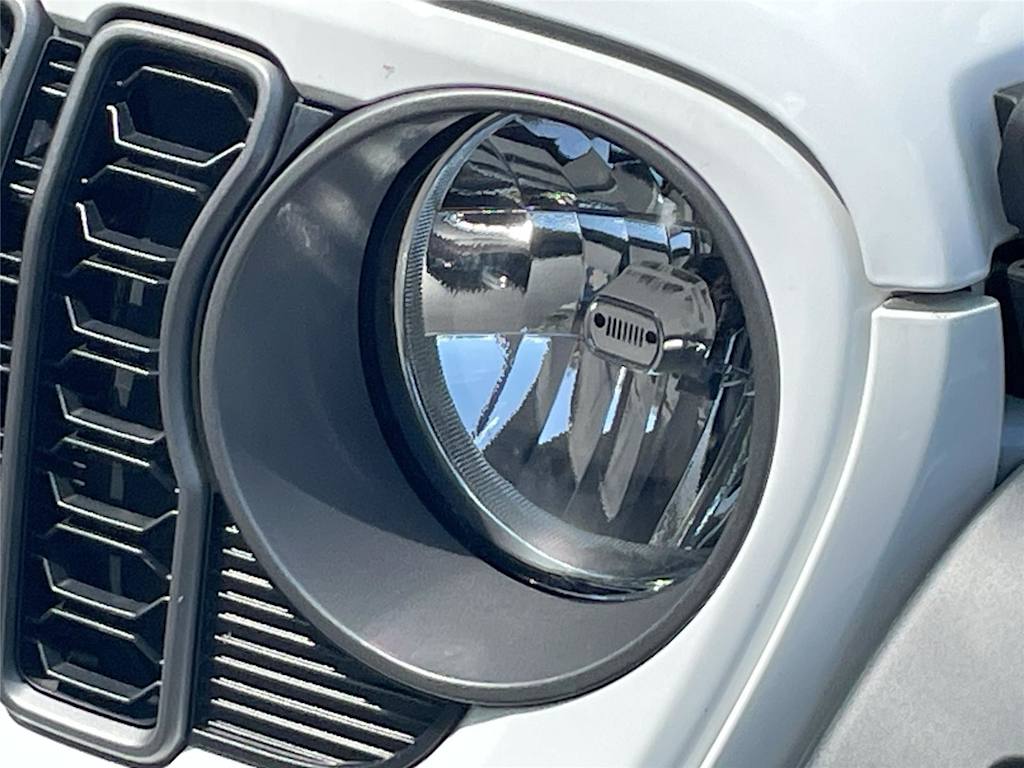 Thumbnail: 2025 Jeep Wrangler - 6