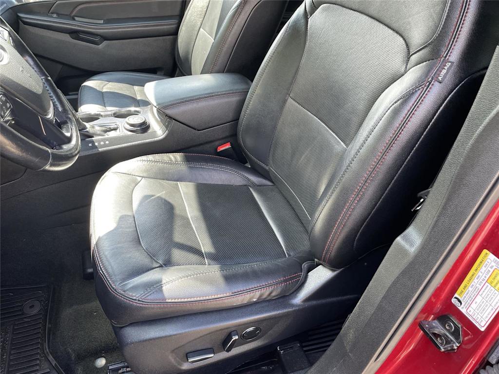 Thumbnail: 2016 Ford Explorer - 9