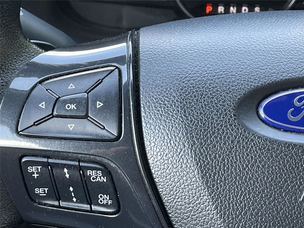 Thumbnail: 2016 Ford Explorer - 32