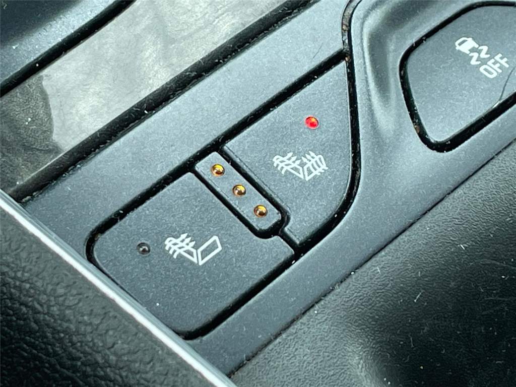 Thumbnail: 2014 Chevrolet Impala - 25