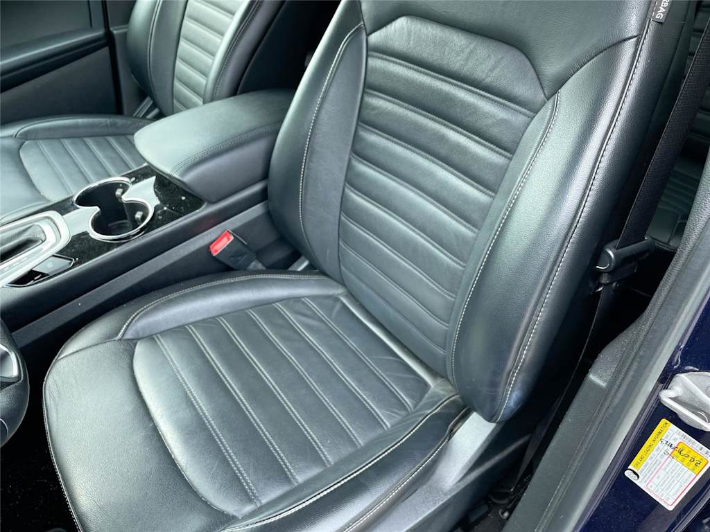 Thumbnail: 2016 Ford Edge - 8