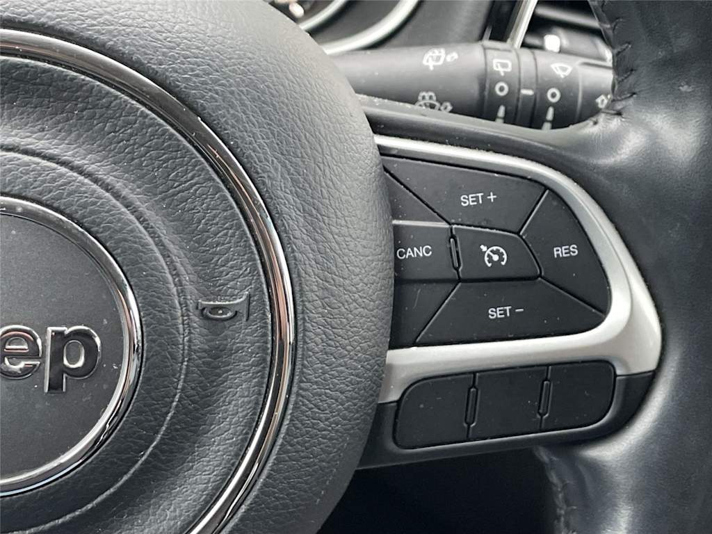 Thumbnail: 2019 Jeep Compass - 20