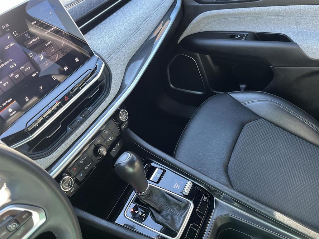 Thumbnail: 2024 Jeep Compass - 14