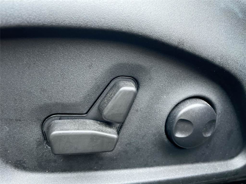Thumbnail: 2022 Jeep Compass - 16