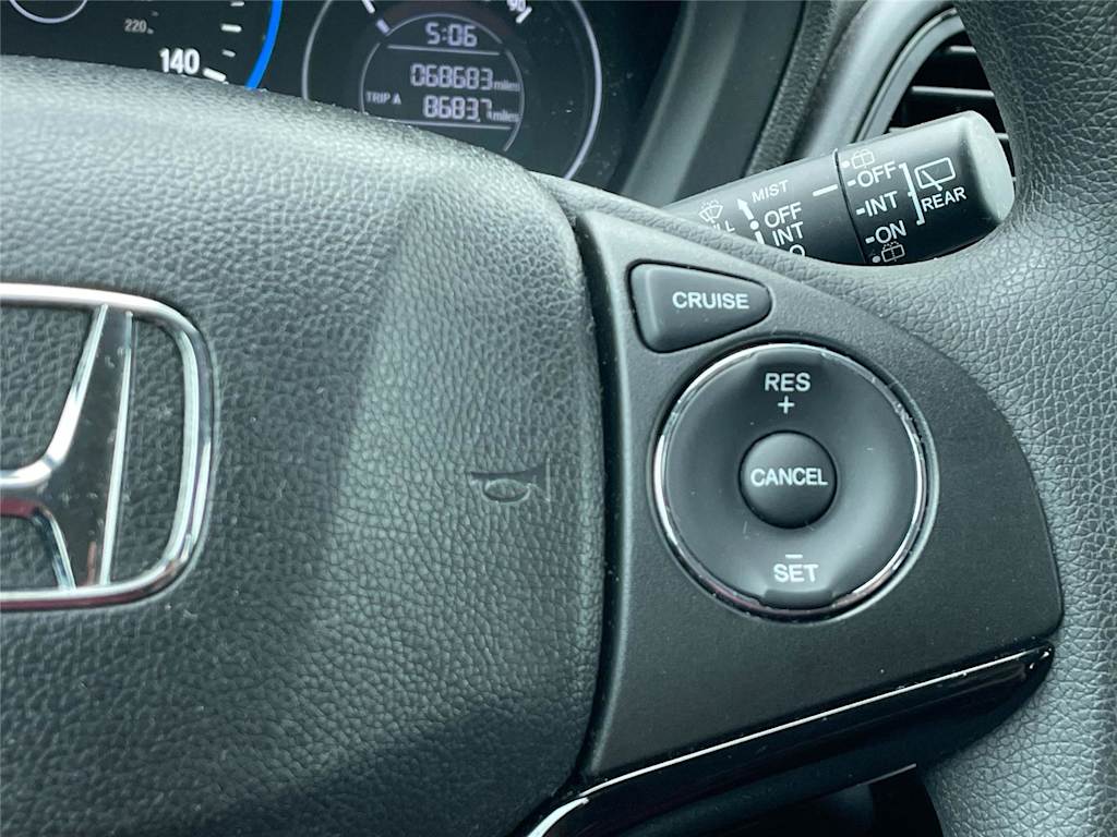 Thumbnail: 2016 Honda HR-V - 29