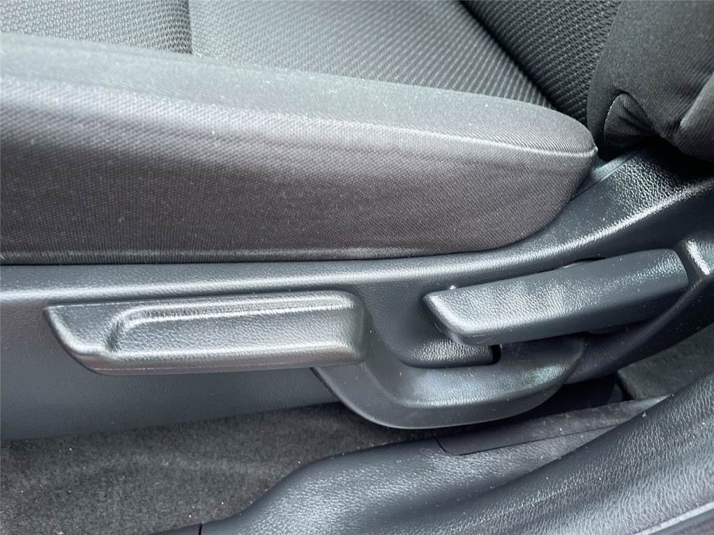 Thumbnail: 2016 Honda HR-V - 21