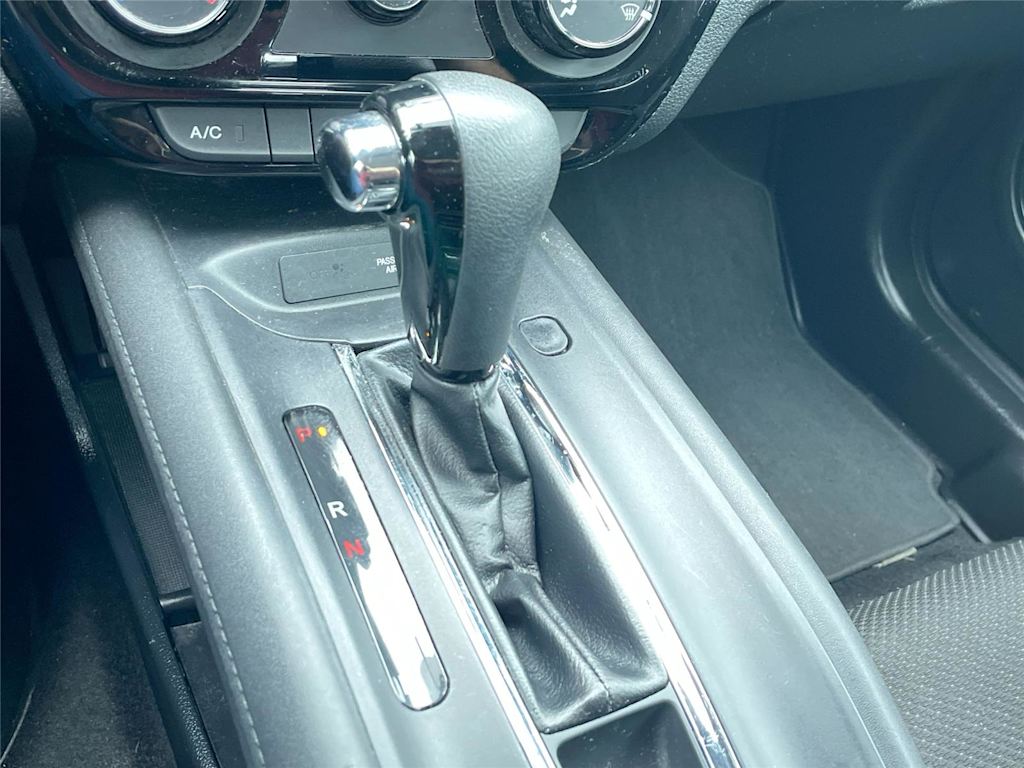 Thumbnail: 2016 Honda HR-V - 12