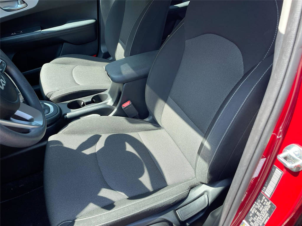 Thumbnail: 2023 Kia Forte - 9