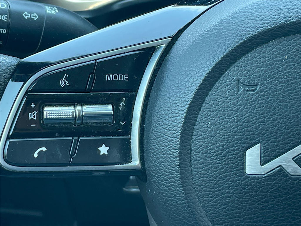 Thumbnail: 2023 Kia Forte - 27